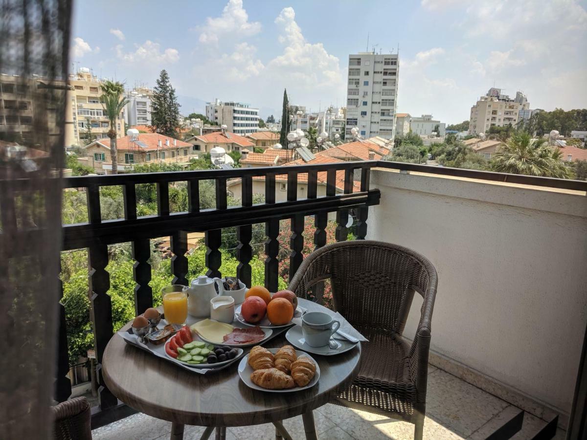 Lordos Hotel Apartments Nikosia Bagian luar foto